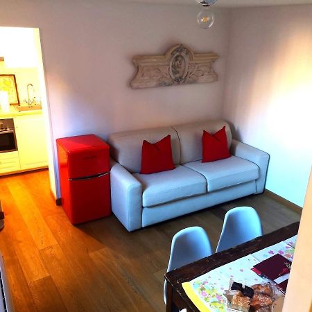 Historical And Luxury Apartment Bologna Eksteriør bilde