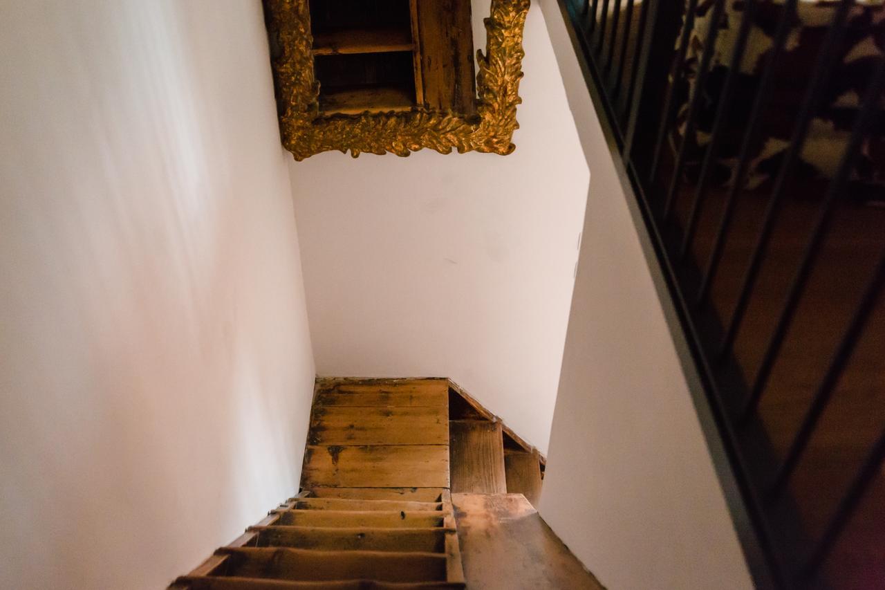 Historical And Luxury Apartment Bologna Eksteriør bilde